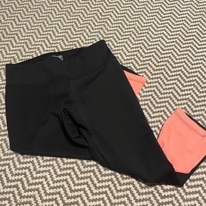 NB Capri Workout Leggings